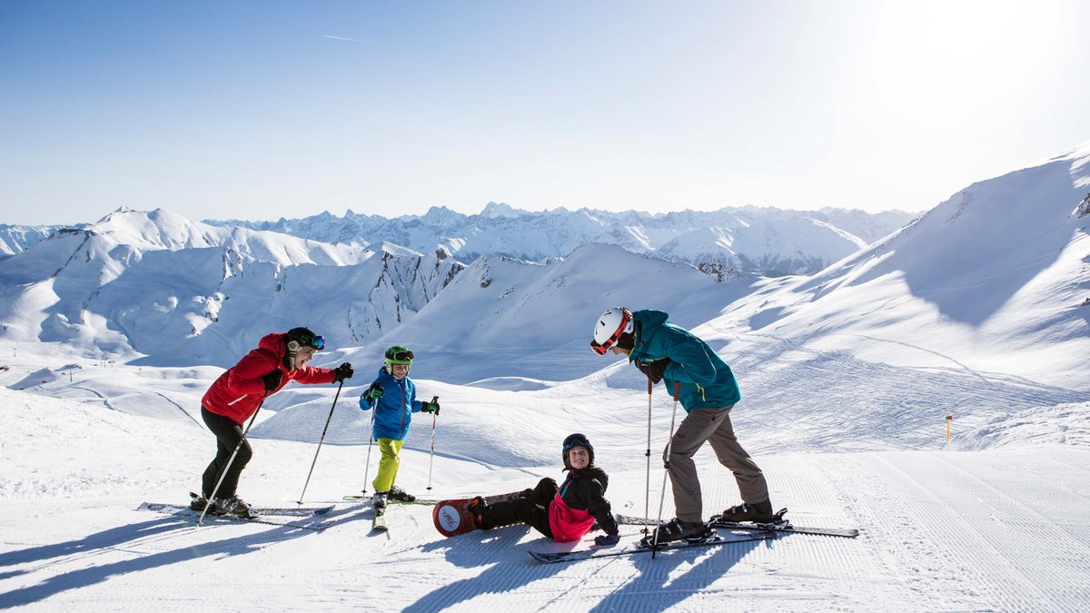Serfaus-Fiss-Ladis - Familie mit Ski und Snowboard -c- danielzangerl.com.jpg